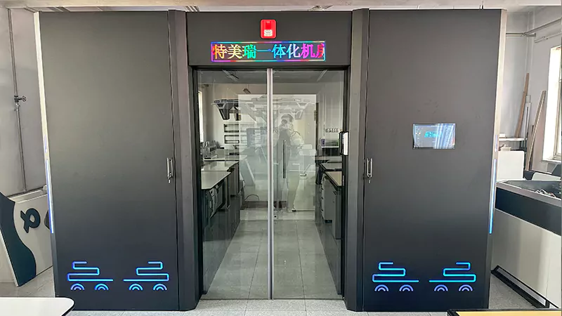 A hideglevegős csatornarendszer felgyorsítja az adatközpontok energiahatékonysági fejlesztését