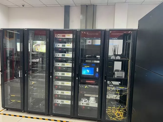 Gyenge áramú kabinet